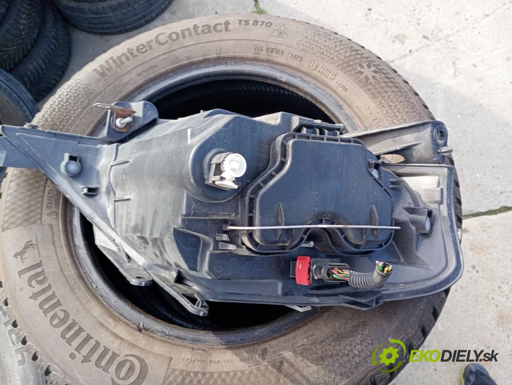 CITROEN C3 I liftback 2002 54 kW 1.4 i 1360 světlomet levý přední část