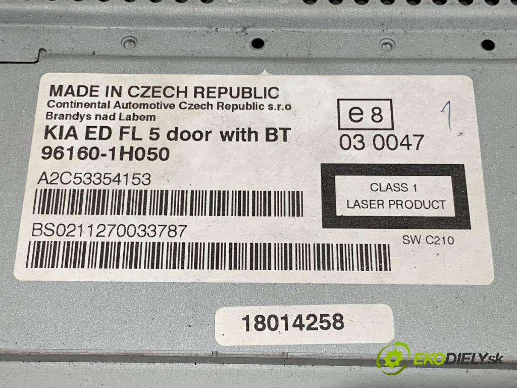 KIA CEED liftback 2011 77 kW 1.4 1396 RADIO 96160-1H050 (Audio zariadenie)