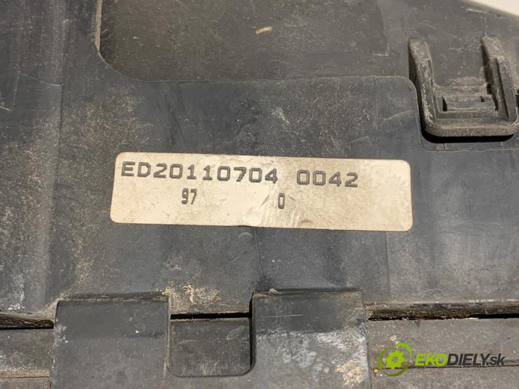 KIA CEED liftback 2011 77 kW 1.4 1396 skříňka poistková 91207-1H240 (Pojistková skříňka)