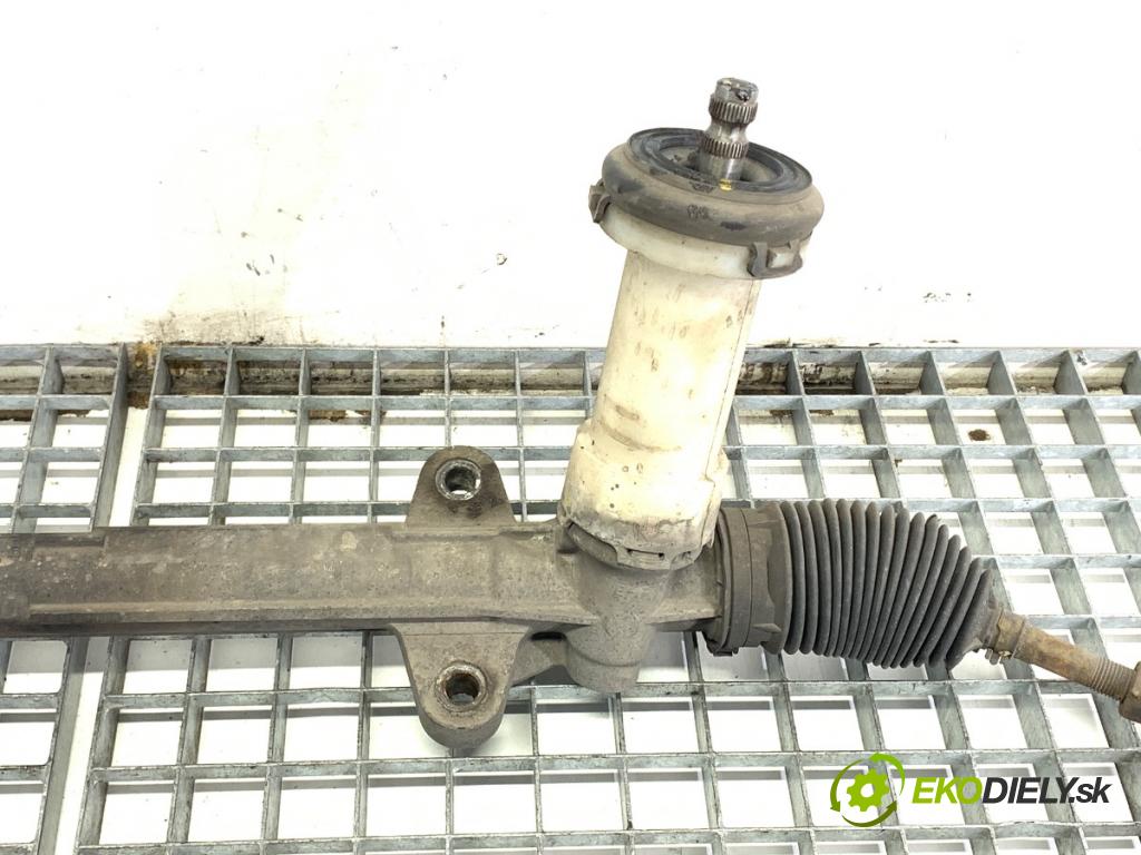 KIA CEED liftback 2011 77 kW 1.4 1396 řízení  (Řízení)