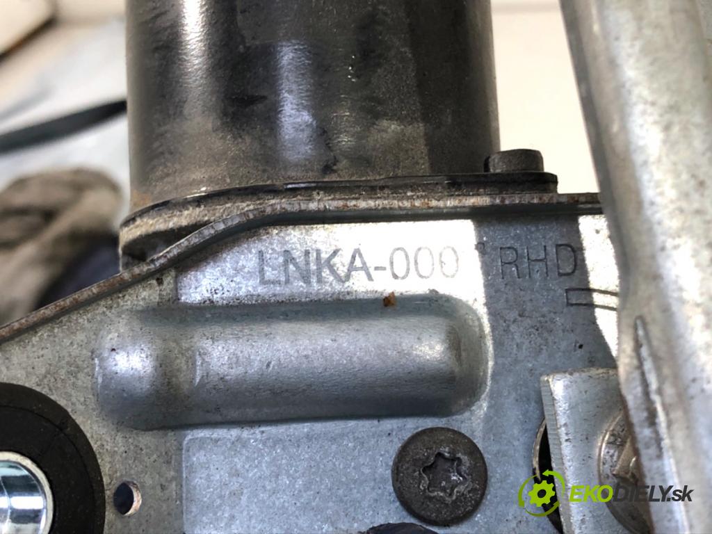 KIA CEED liftback 2011 77 kW 1.4 1396 Mechanizmus stieračov predný  (Motorček stieračov predný)