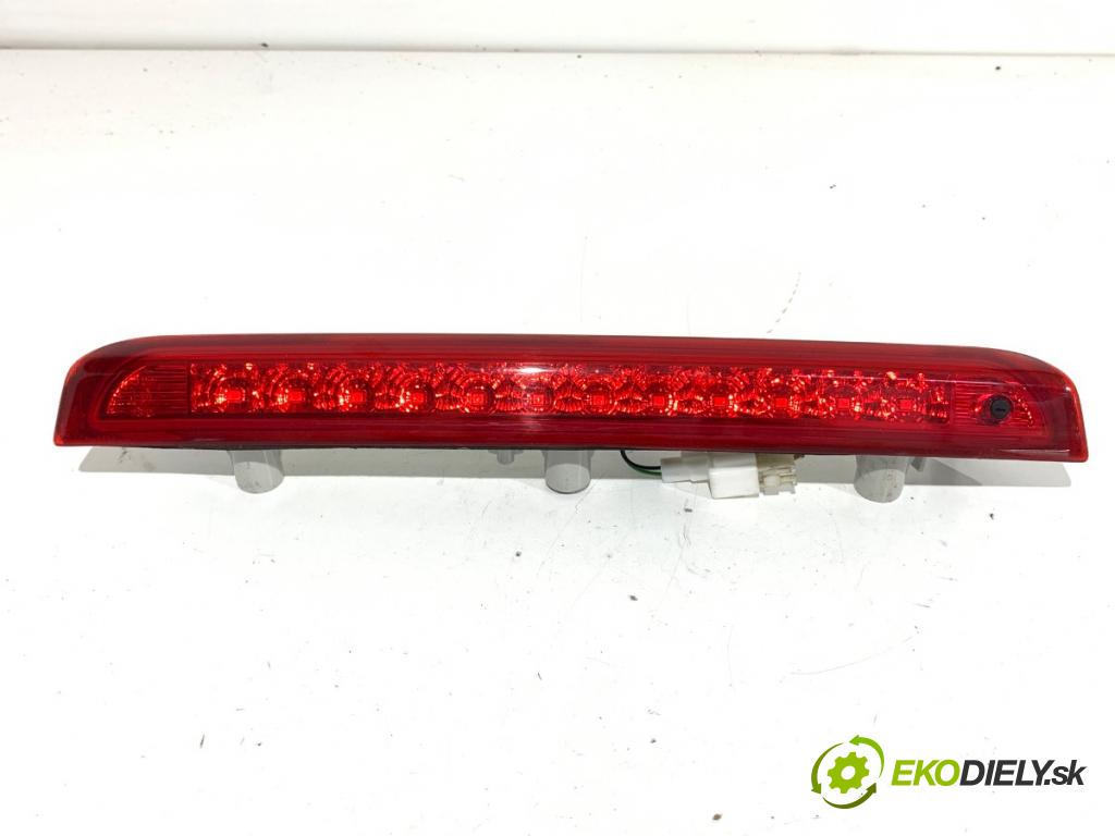 KIA CEED liftback 2011 77 kW 1.4 1396 světlo brzdových světel 92701-1H0