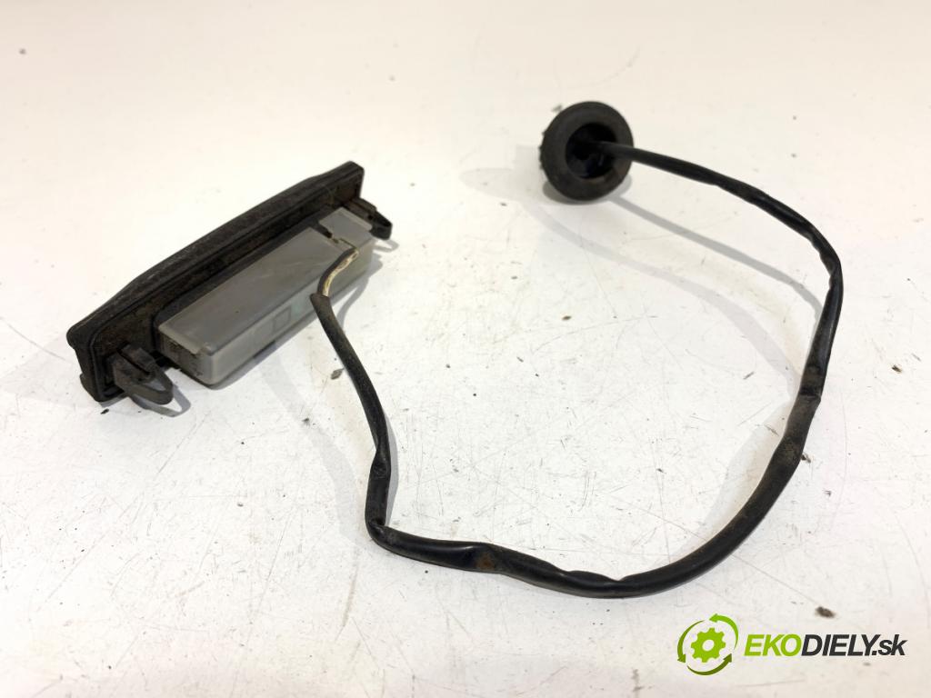 KIA CEED liftback 2011 77 kW 1.4 1396 Kľučka dverí zad