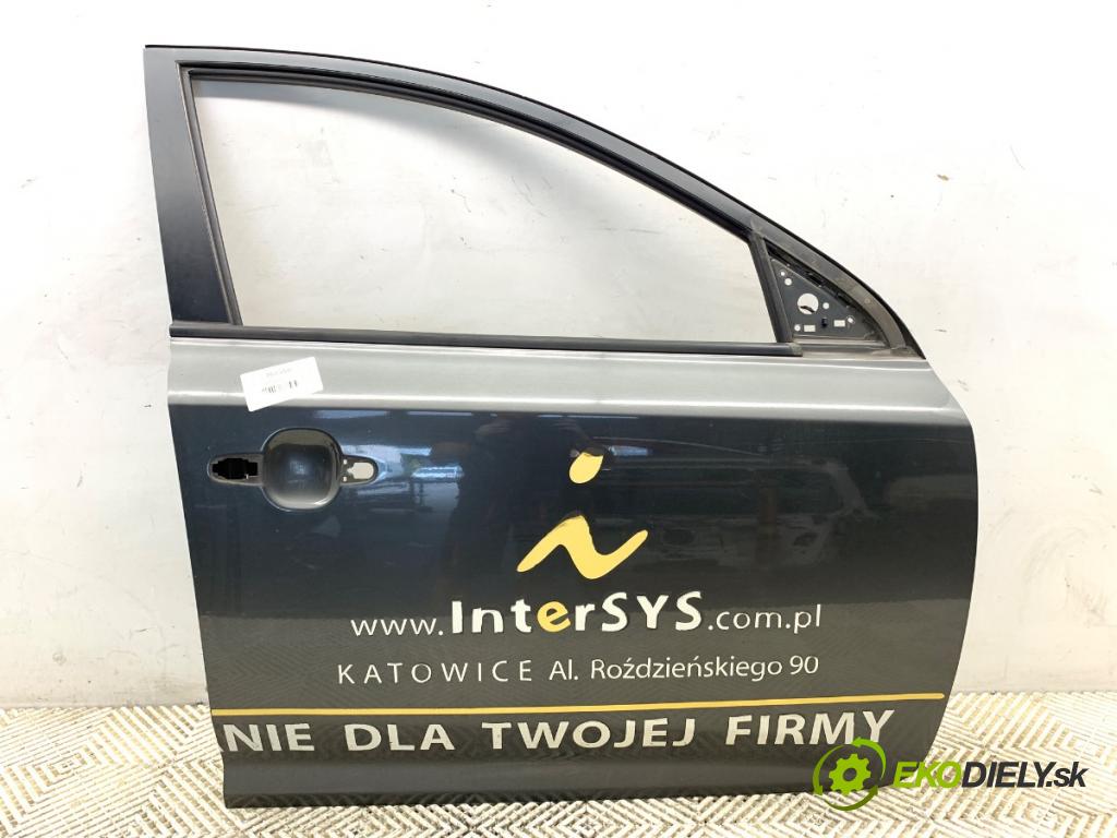 KIA CEED liftback 2011 77 kW 1.4 1396 dveře pravý přední část 