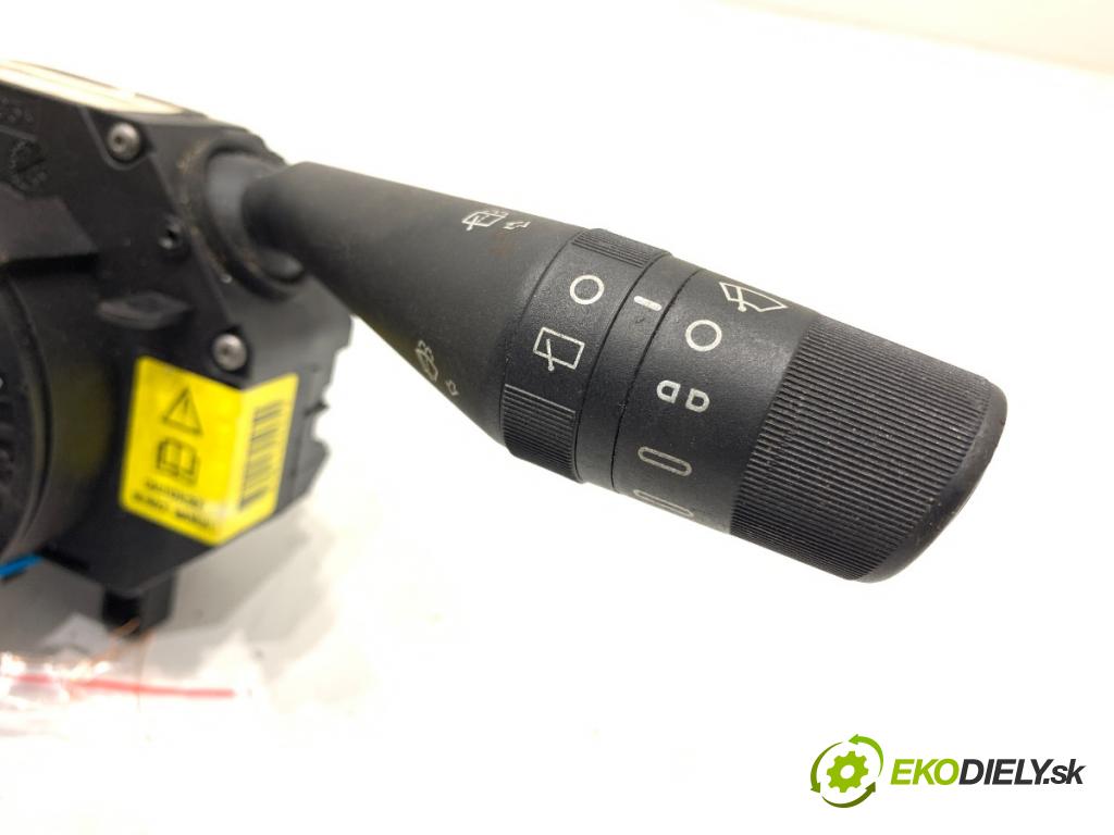 FIAT GRANDE PUNTO liftback 2006 57 kW 1.4 (199AXB11, 199AXB1A, 199BXB1A, 199AXL1A) 1368 Prepínač kombinovaný 7354104230 (Prepínacie páčky pod volantom)