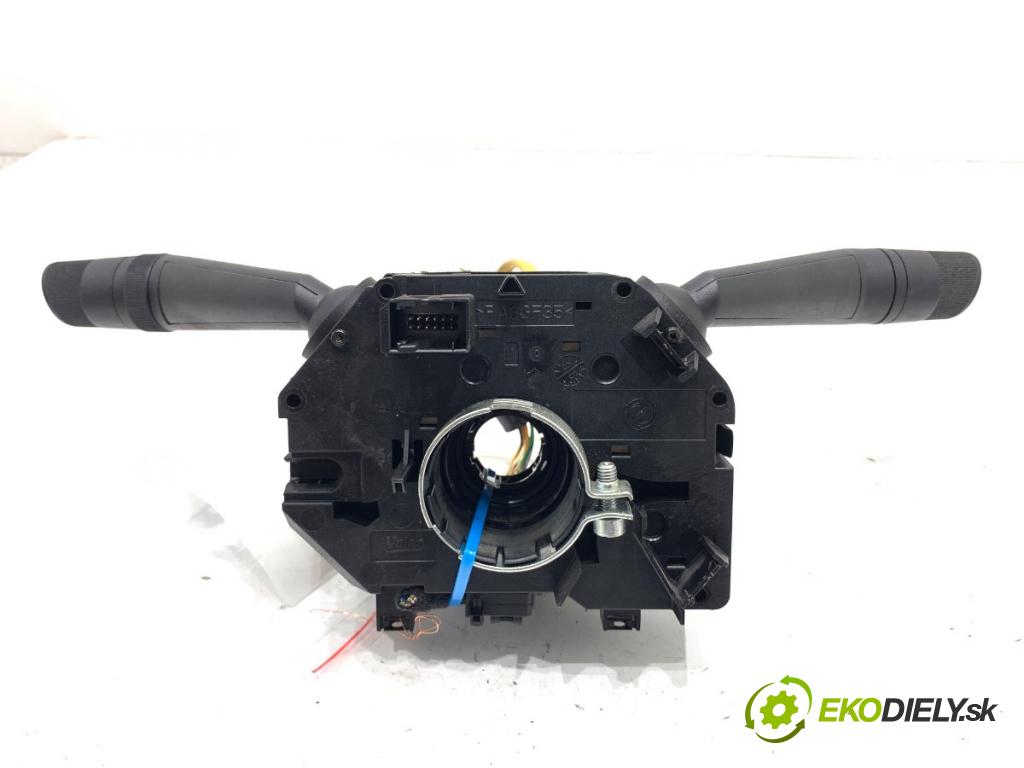 FIAT GRANDE PUNTO liftback 2006 57 kW 1.4 (199AXB11, 199AXB1A, 199BXB1A, 199AXL1A) 1368 Prepínač kombinovaný 7354104230 (Prepínacie páčky pod volantom)