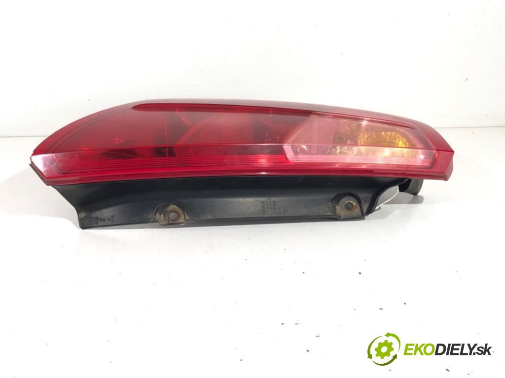 FIAT GRANDE PUNTO liftback 2006 57 kW 1.4 (199AXB11, 199AXB1A, 199BXB1A, 199AXL1A) 1368 světlo levý zadní část