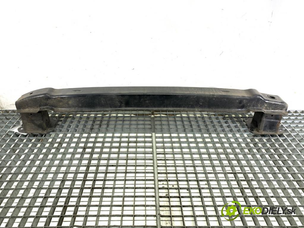 VW PASSAT B8 sedan 2016 140 kW 2.0 TDI 4motion 1968 výztuha nárazníka zadní část  (Zadní výztuha)