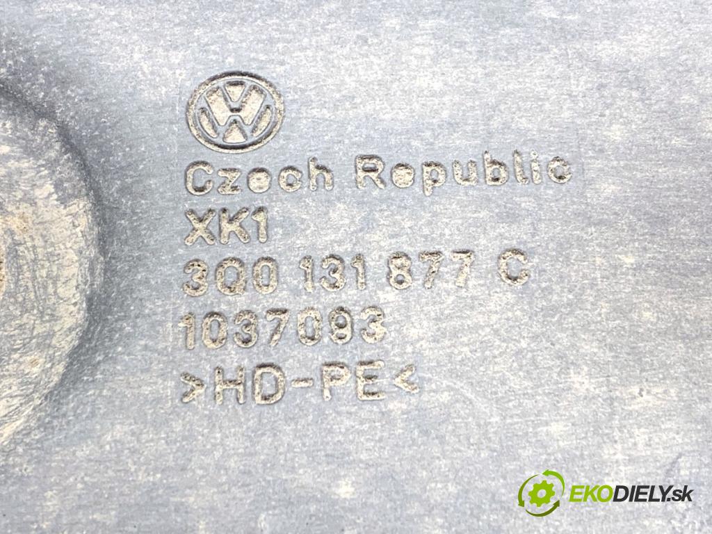VW PASSAT B8 sedan 2016 140 kW 2.0 TDI 4motion 1968 nádržka ADBLUE: 3Q0131877C