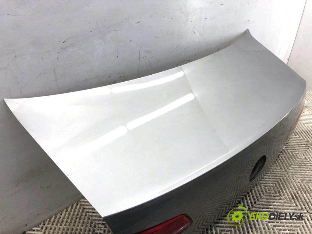 VW PASSAT B8 sedan 2016 140 kW 2.0 TDI 4motion 1968 kapota zadní část LB7W LB7W