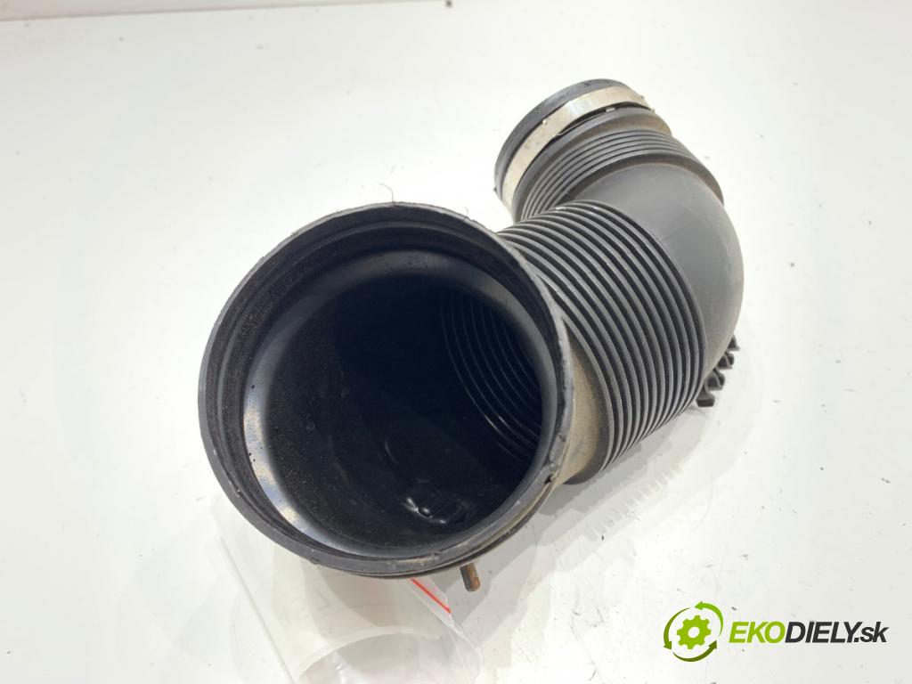 VW PASSAT B8 sedan 2016 140 kW 2.0 TDI 4motion 1968 Rúra vzduchu 3Q0129656B