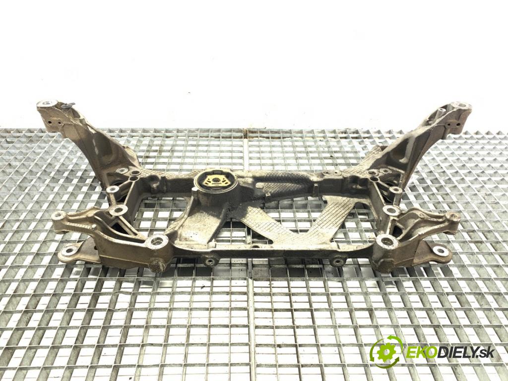 VW PASSAT B8 sedan 2016 140 kW 2.0 TDI 4motion 1968 výztuha pod motor 3G0199369E (Přední výztuha)