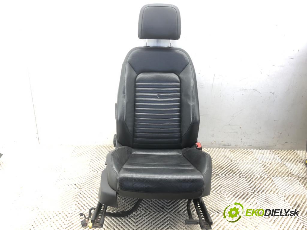 VW PASSAT B8 sedan 2016 140 kW 2.0 TDI 4motion 1968 Sedadlá, sedačky Sedadlo