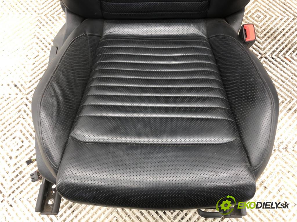 VW PASSAT B8 sedan 2016 140 kW 2.0 TDI 4motion 1968 Sedadlá, sedačky Sedadlo