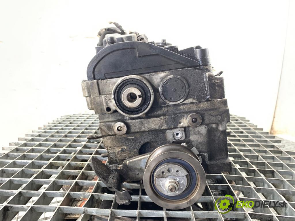 VW PASSAT B8 sedan 2016 140 kW 2.0 TDI 4motion 1968 hlava válců 04L103292F DFC (Hlava válců)