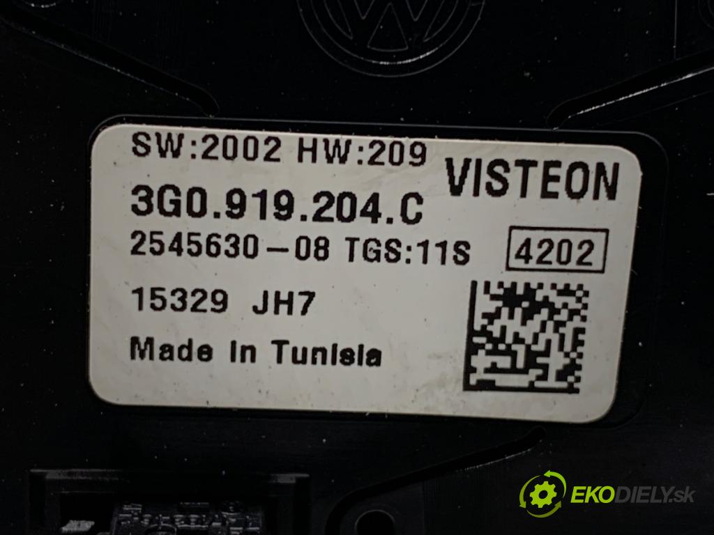 VW PASSAT B8 sedan 2016 140 kW 2.0 TDI 4motion 1968 Displej 3G0919204C (Prístrojová doska)