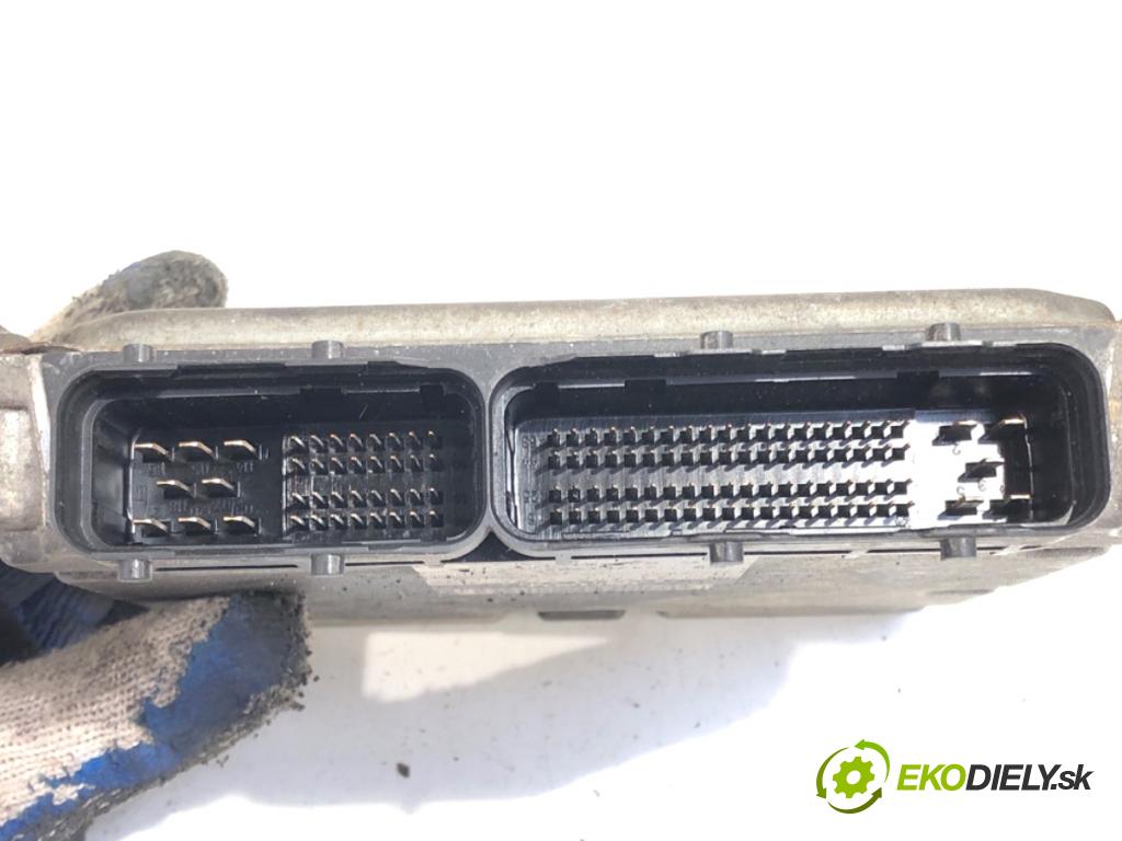 OPEL SIGNUM liftback 2003 130 kW 3.0 V6 CDTI (F48) 2958 riadiaca jednotka Motor 275800-2181 (Riadiaca jednotka)