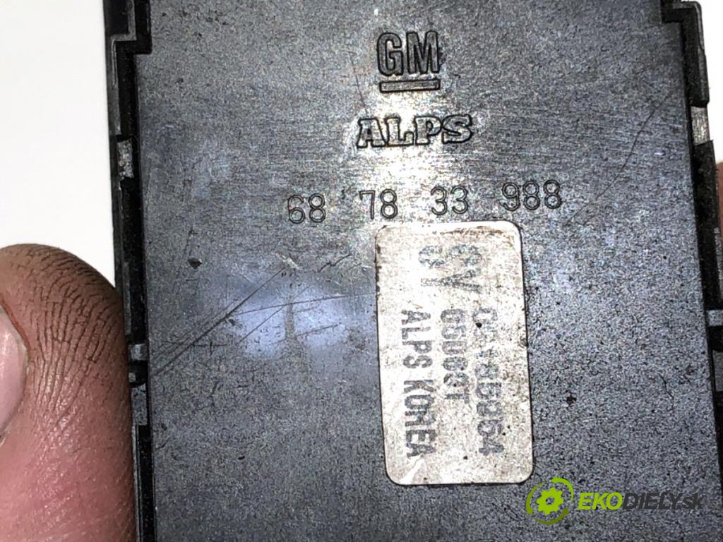 OPEL SIGNUM liftback 2003 130 kW 3.0 V6 CDTI (F48) 2958 Prepínač okien 09185954 (Prepínacie páčky pod volantom)