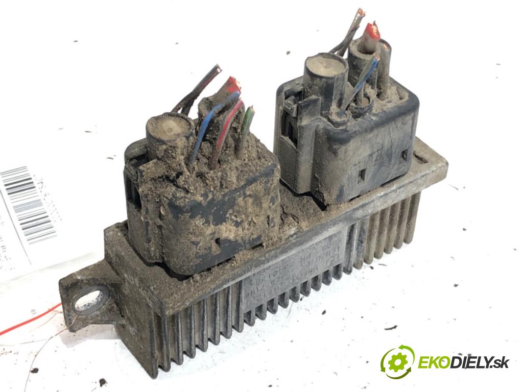 OPEL SIGNUM liftback 2003 130 kW 3.0 V6 CDTI (F48) 2958 relé sviečok žhavenia 5340138 (Relé)