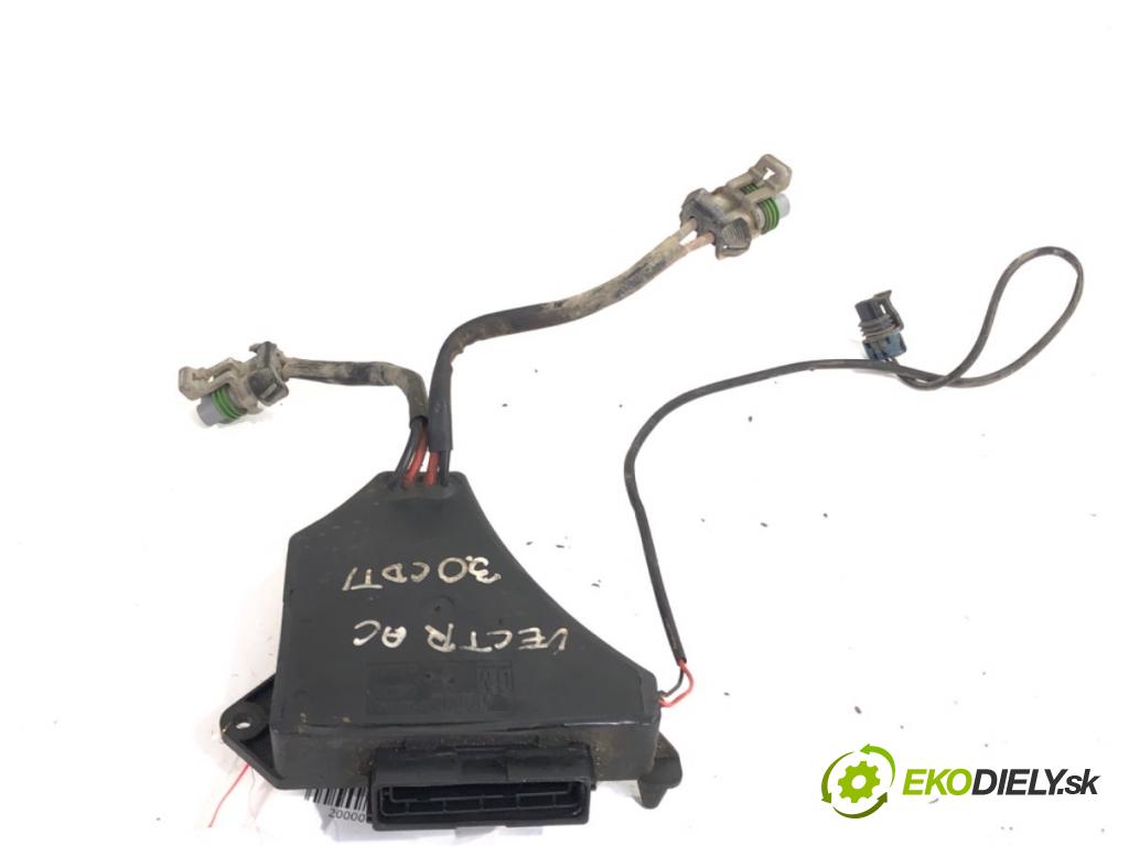OPEL SIGNUM liftback 2003 130 kW 3.0 V6 CDTI (F48) 2958 modul ventilátoru 8735260