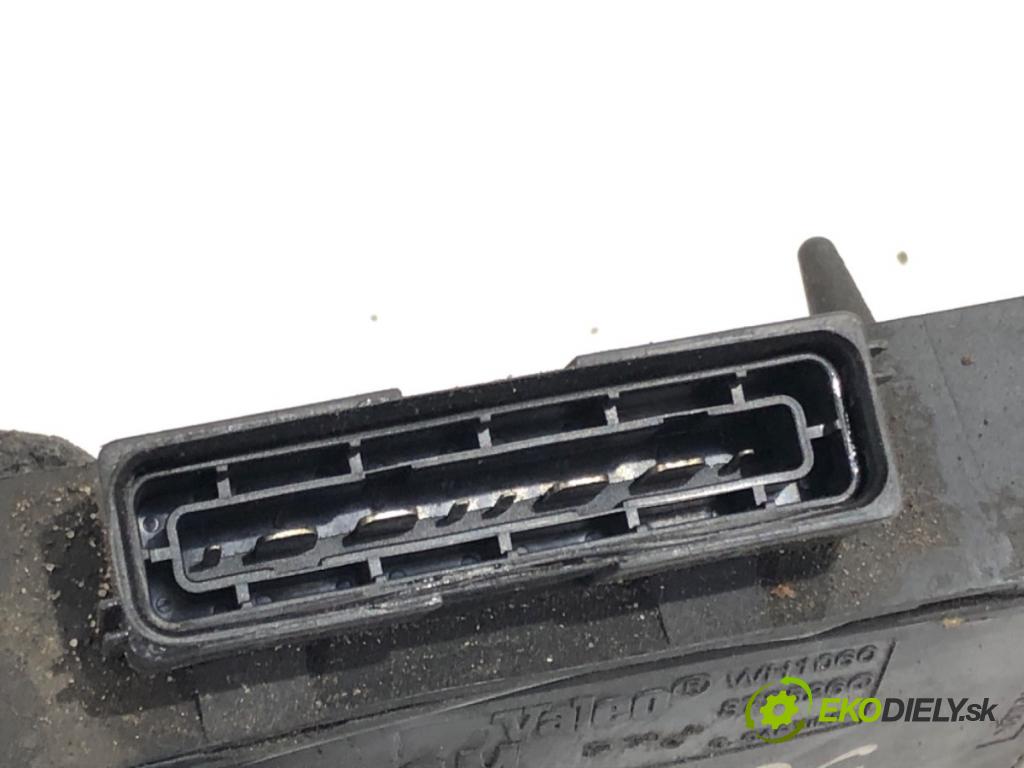 OPEL SIGNUM liftback 2003 130 kW 3.0 V6 CDTI (F48) 2958 modul ventilátoru 8735260
