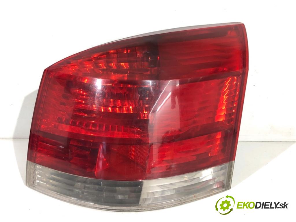 OPEL SIGNUM liftback 2003 130 kW 3.0 V6 CDTI (F48) 2958 světlo pravý zadní část 13159862