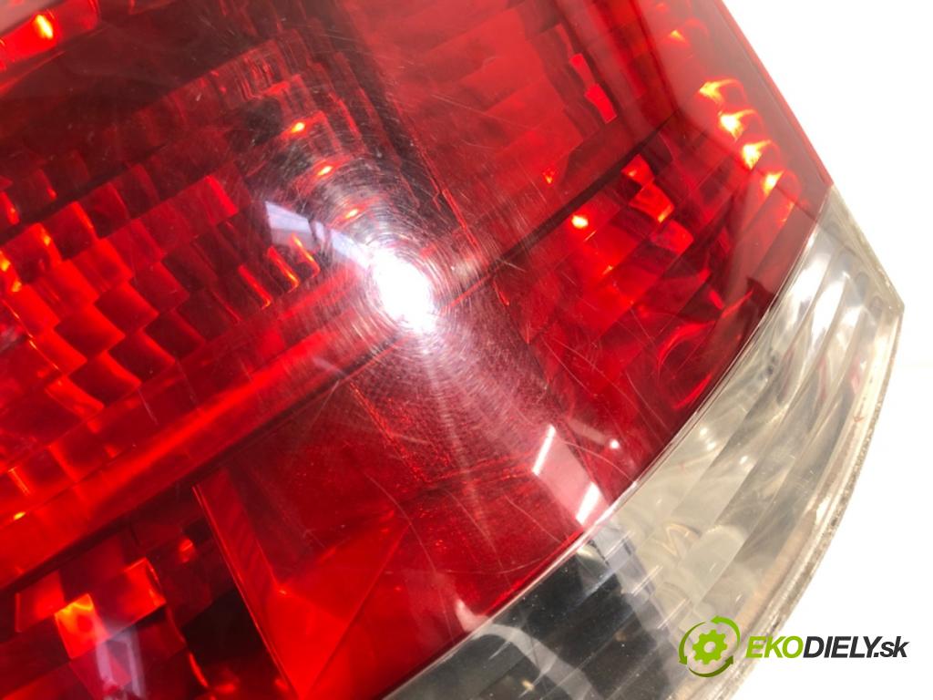OPEL SIGNUM liftback 2003 130 kW 3.0 V6 CDTI (F48) 2958 světlo pravý zadní část 13159862