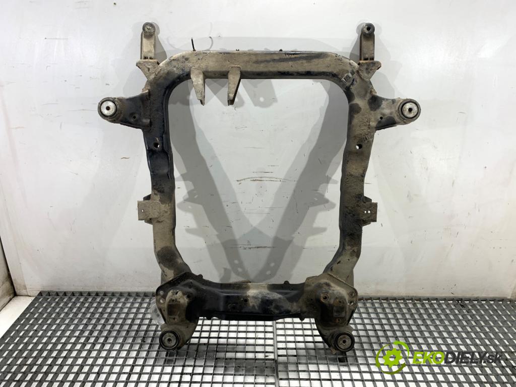 OPEL SIGNUM liftback 2003 130 kW 3.0 V6 CDTI (F48) 2958 výztuha pod motor  (Přední výztuha)