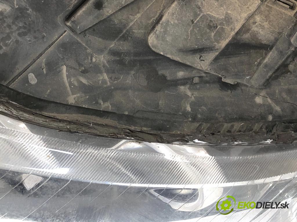 AUDI A6 C6 sedan 2005 165 kW 3.0 TDI quattro 2967 Svetlomet ľavy predný XENON