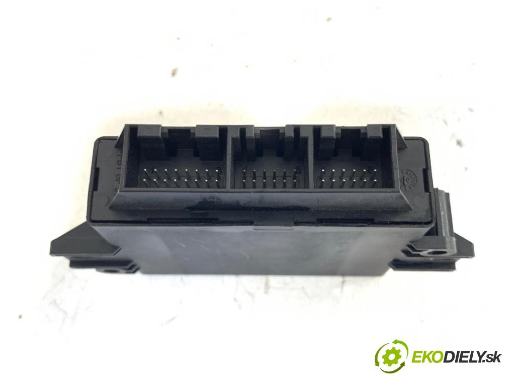 AUDI A6 C6 sedan 2005 165 kW 3.0 TDI quattro 2967 Modul PDC 4F0919283 (Riadiaca jednotka ostatné)