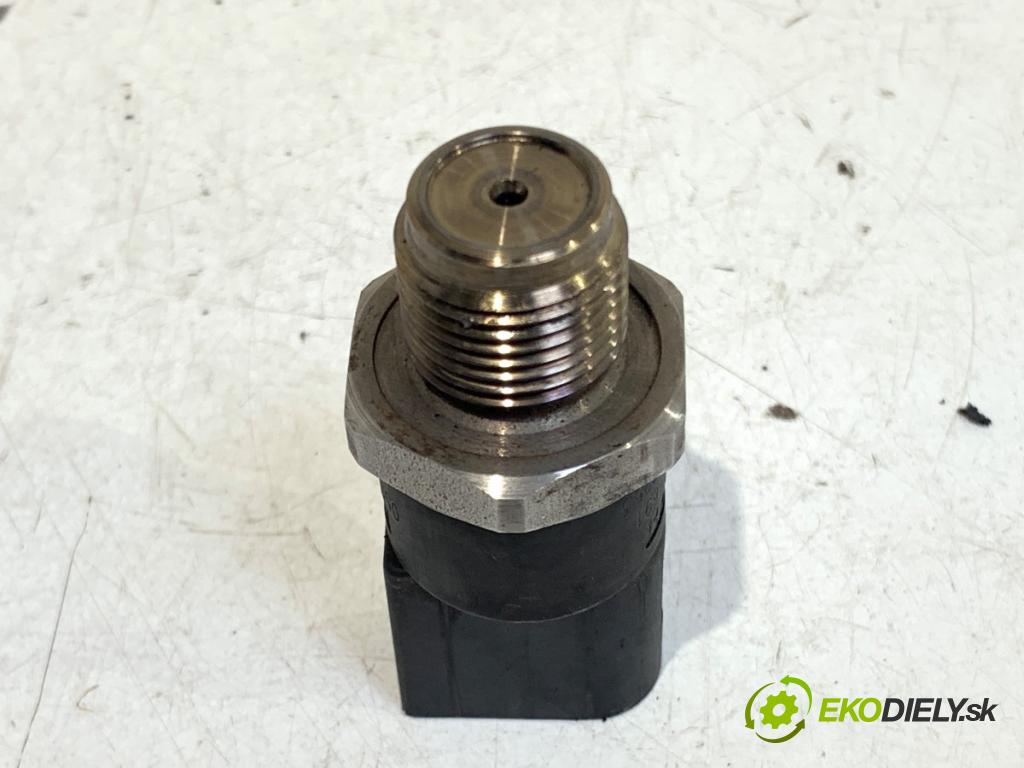 AUDI A6 C6 sedan 2005 165 kW 3.0 TDI quattro 2967 Snímač tlaku paliva 0281002691 (Snímač)