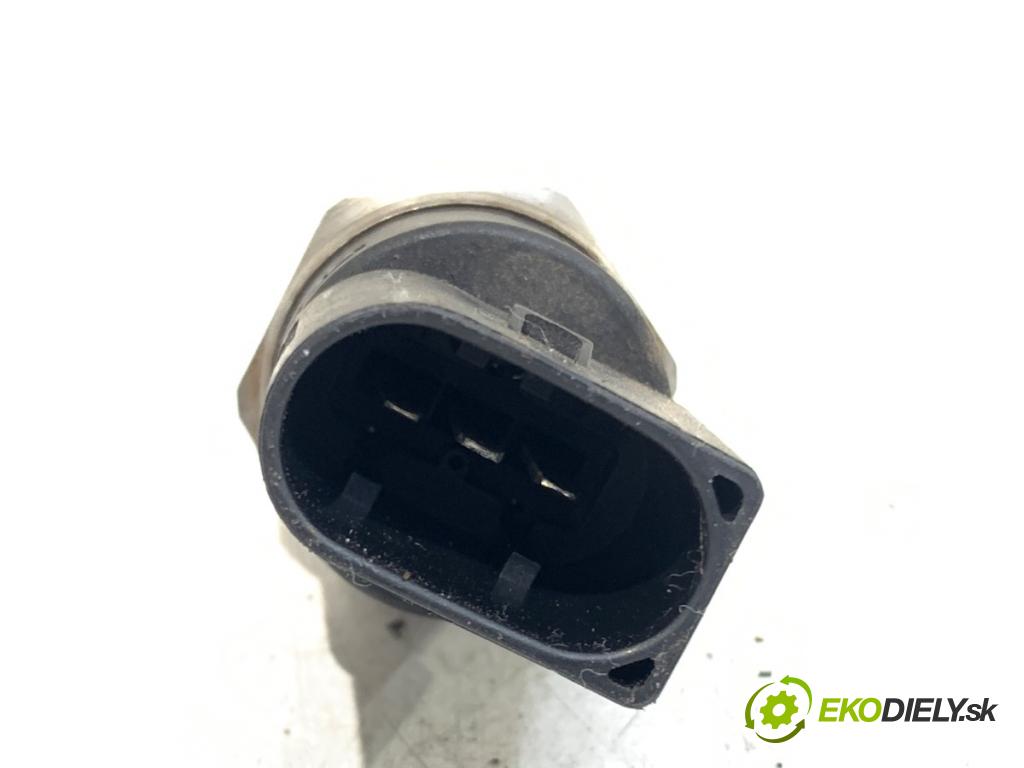 AUDI A6 C6 sedan 2005 165 kW 3.0 TDI quattro 2967 Snímač tlaku paliva 0281002691 (Snímač)