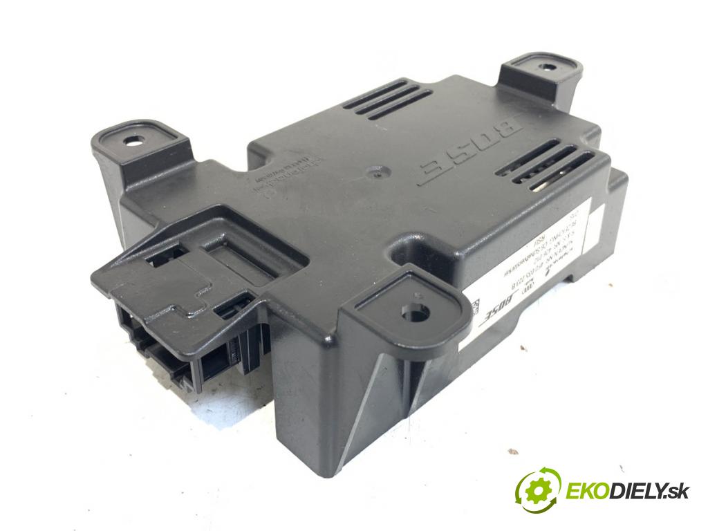 AUDI A6 C6 sedan 2005 165 kW 3.0 TDI quattro 2967 Zosilňovač 4F0035223B (Zosilňovač)