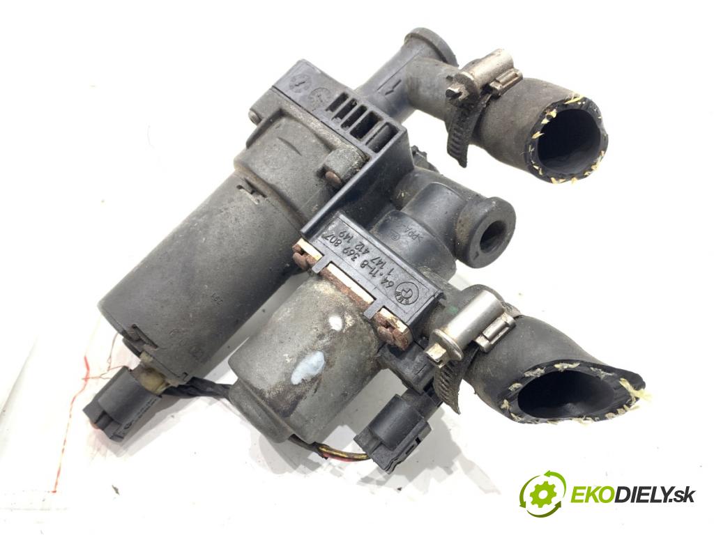 BMW E46 sedan 2003 85 kW 316 i 1596 Magnetický ventil vody 8369807 (Elektrosúčasti ostatné)
