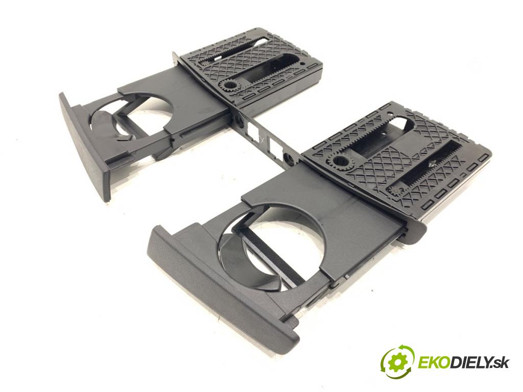 PEUGEOT 508 I sedan 2011 115 kW 1.6 THP 1598 Držiak na nápoje  (Držiak (úchyt) na nápoje)