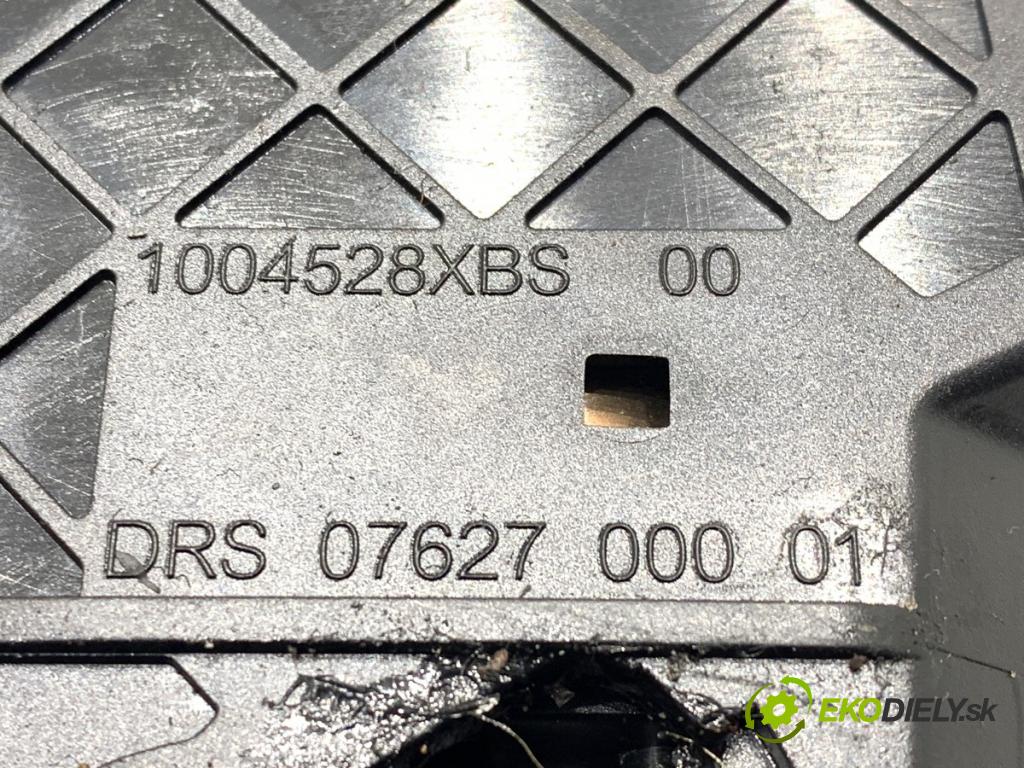 PEUGEOT 508 I sedan 2011 115 kW 1.6 THP 1598 Držiak na nápoje  (Držiak (úchyt) na nápoje)