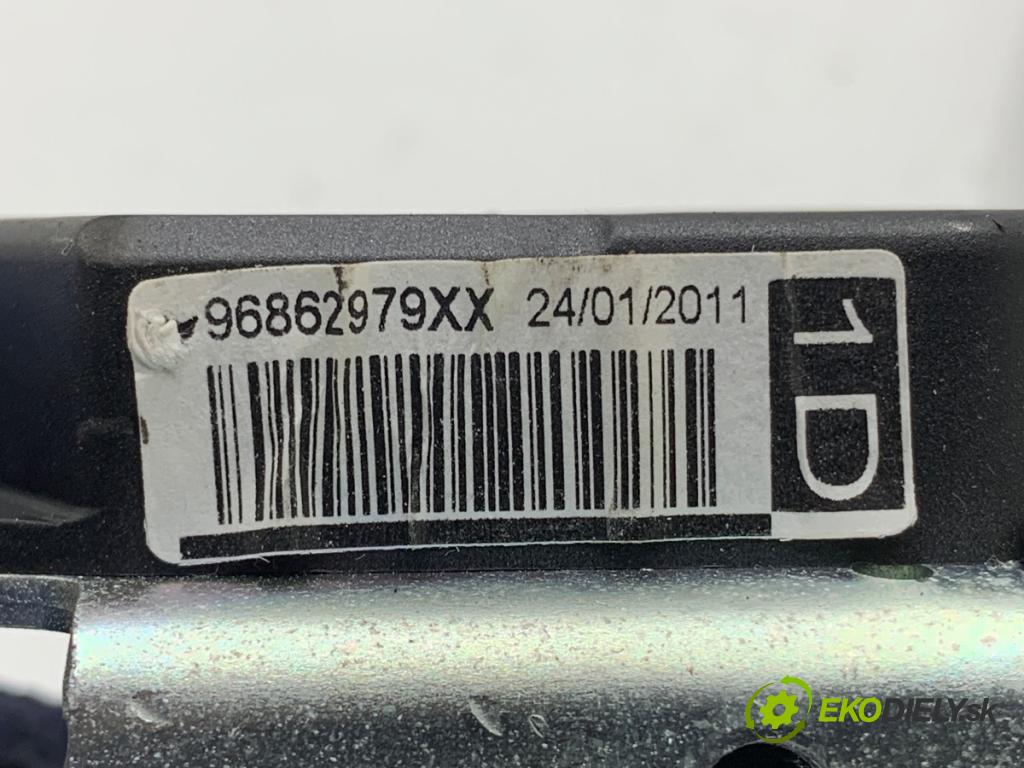 PEUGEOT 508 I sedan 2011 115 kW 1.6 THP 1598 držák bezpečnost pravý přední část
