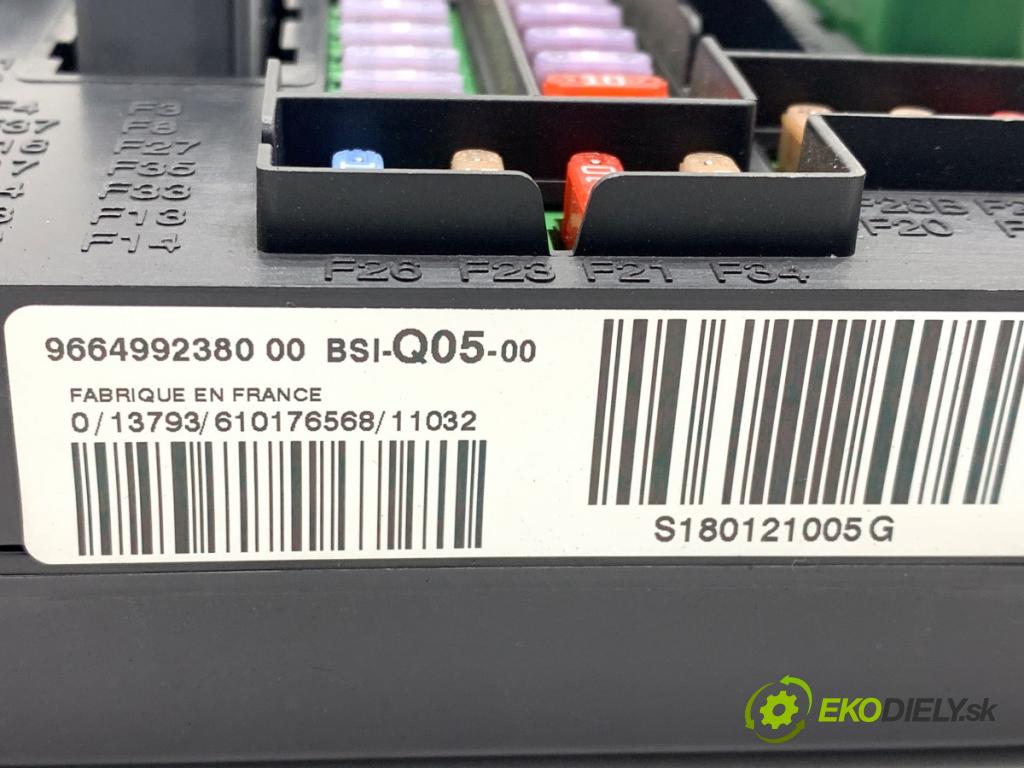 PEUGEOT 508 I sedan 2011 115 kW 1.6 THP 1598 modul BSI 9664992380 (Pojistková skříňka)