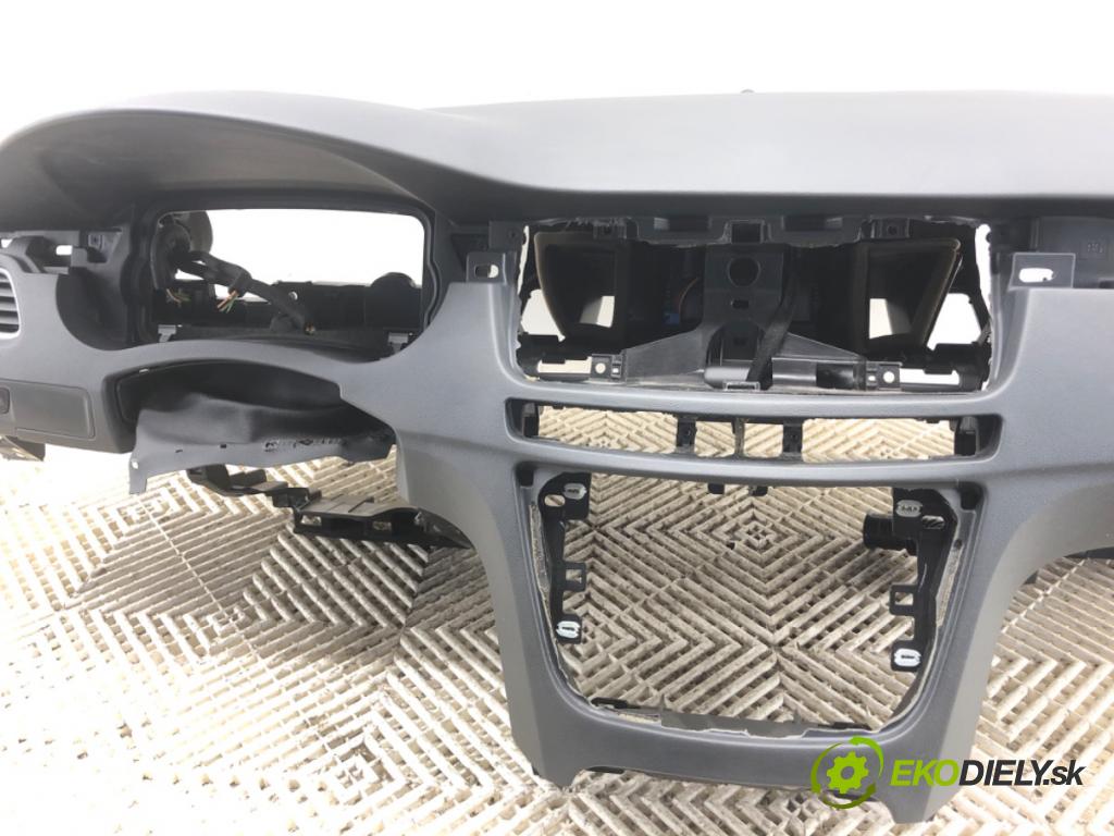 PEUGEOT 508 I sedan 2011 115 kW 1.6 THP 1598 Palubná doska 9688550677 (Palubná doska)