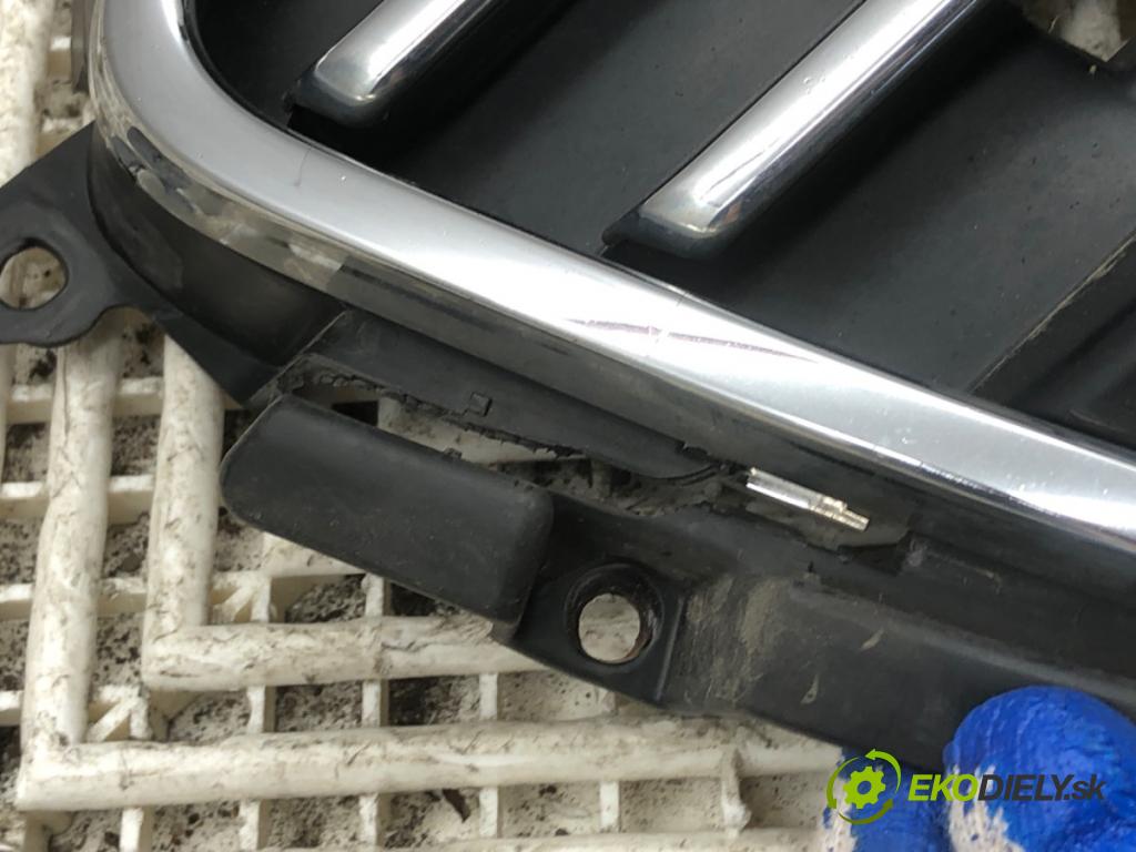 PEUGEOT 508 I sedan 2011 115 kW 1.6 THP 1598 mřížka maska 9686571877 (Přední mřížka (maska chladiče))