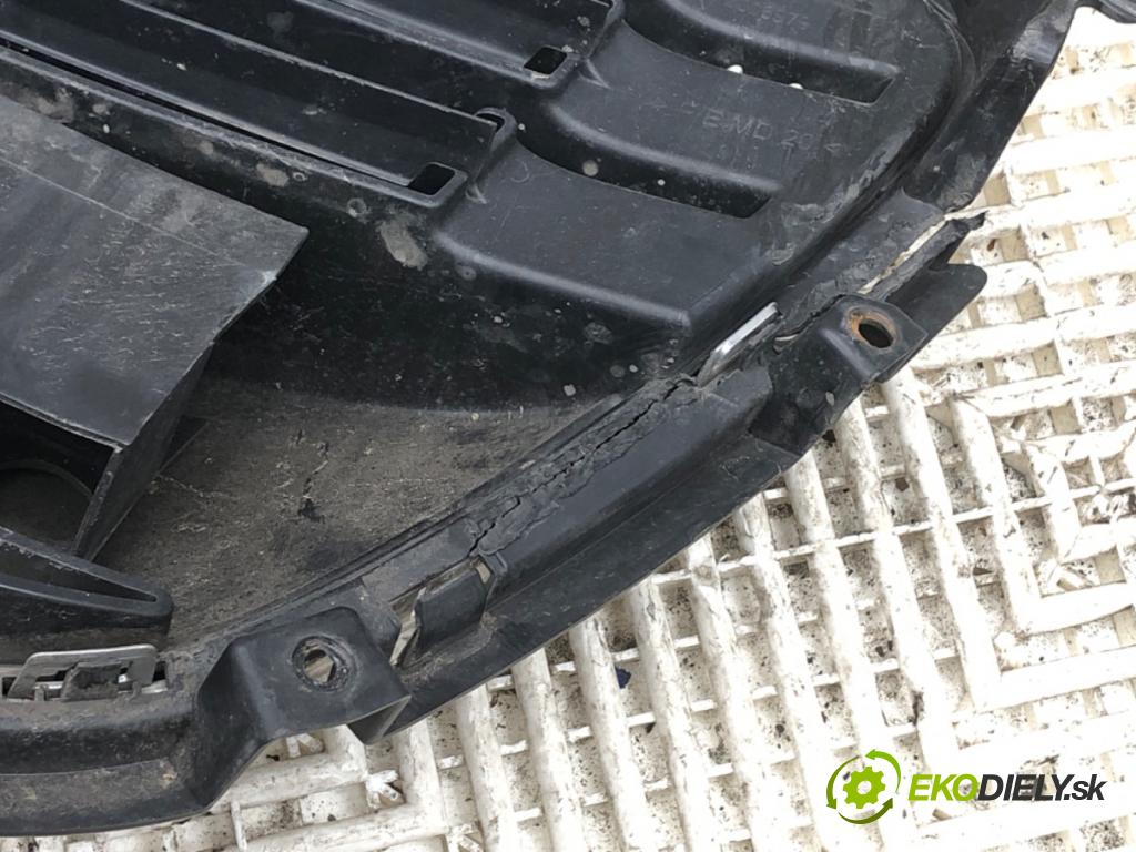 PEUGEOT 508 I sedan 2011 115 kW 1.6 THP 1598 mřížka maska 9686571877 (Přední mřížka (maska chladiče))