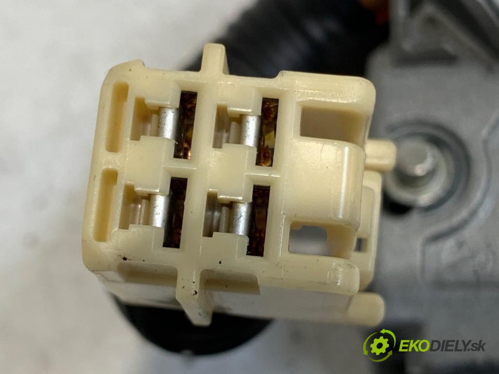 TOYOTA AYGO I liftback 2007 50 kW 1.0 (KGB10_) 998 spinačka N0502198 (Spínacia skrinka)