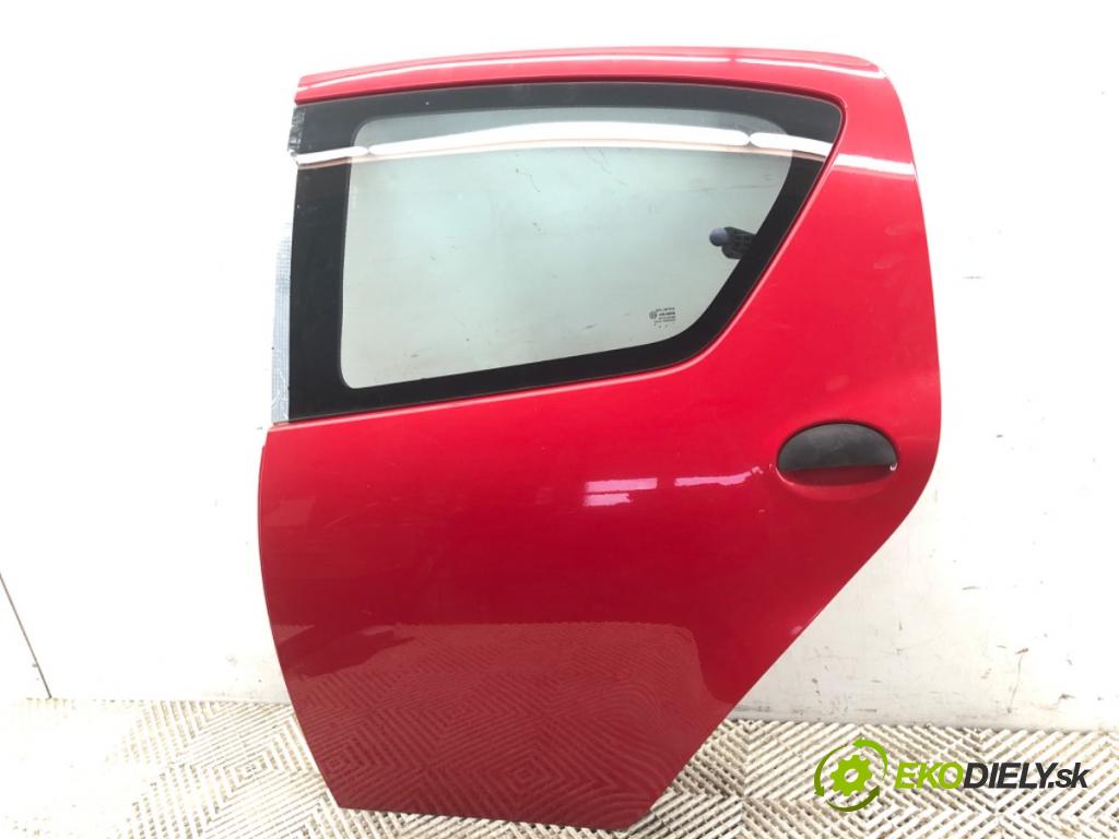 TOYOTA AYGO I liftback 2007 50 kW 1.0 (KGB10_) 998 dveře levý zadní část 3P0