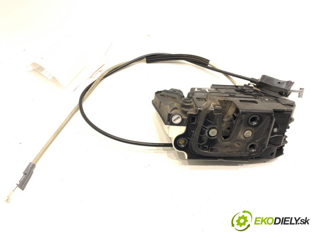 SEAT IBIZA IV liftback 2009 51 kW 1.2 1198 zámok dveře levý zadní část 6J0839015A