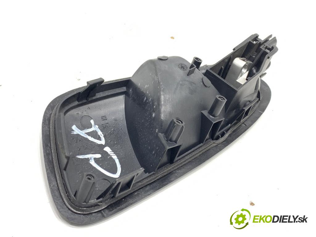 SEAT IBIZA IV liftback 2009 51 kW 1.2 1198 klika vnitřní pravý přední část 6J1837114