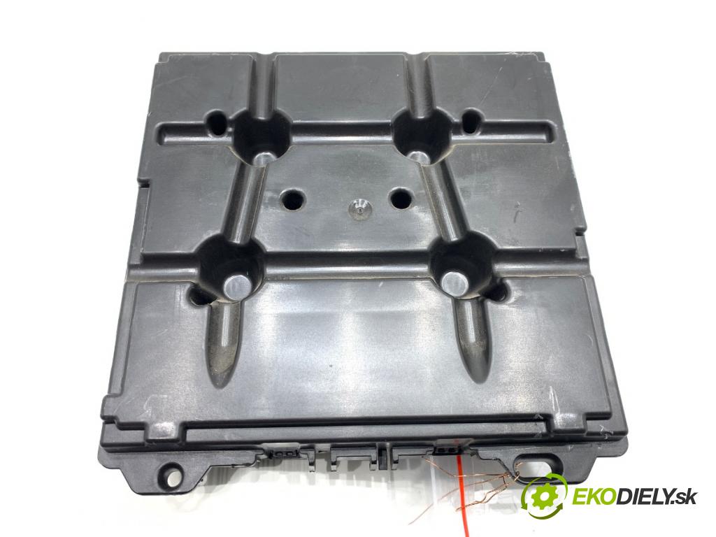 SEAT IBIZA IV liftback 2009 51 kW 1.2 1198 Modul BCM 6R0937087 (Riadiaca jednotka ostatné)