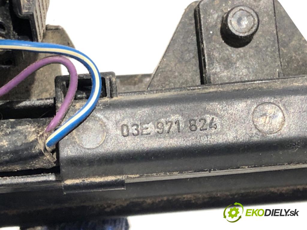 SEAT IBIZA IV liftback 2009 51 kW 1.2 1198 Lišta vstrekovacia 03E133320A (Vstrekovacia lišta)