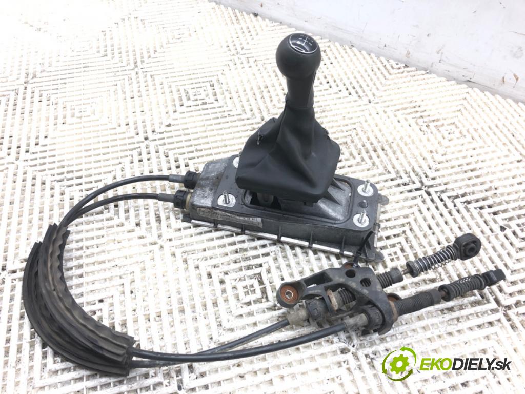 SEAT IBIZA IV liftback 2009 51 kW 1.2 1198 Kulisa 6Q0711049CG (Rýchlostná páka (kulisa))