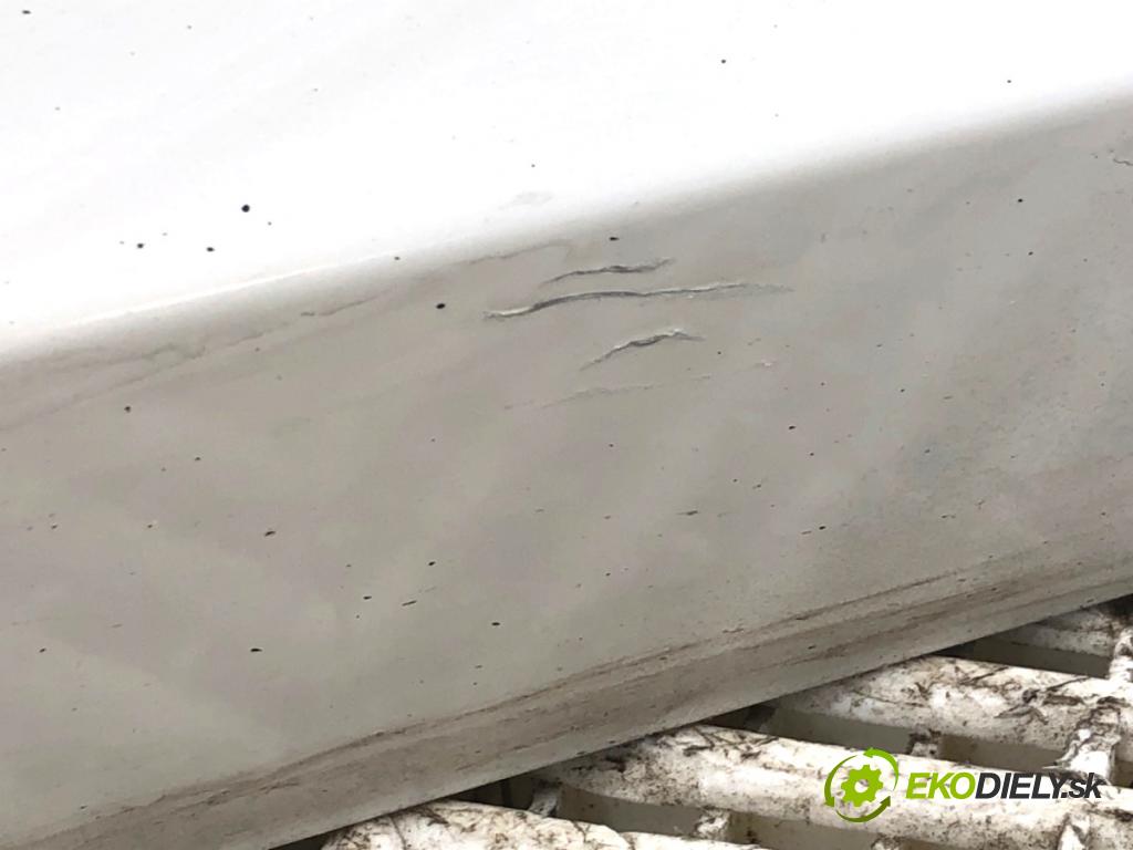 SEAT IBIZA IV liftback 2009 51 kW 1.2 1198 Dvere pravy predný