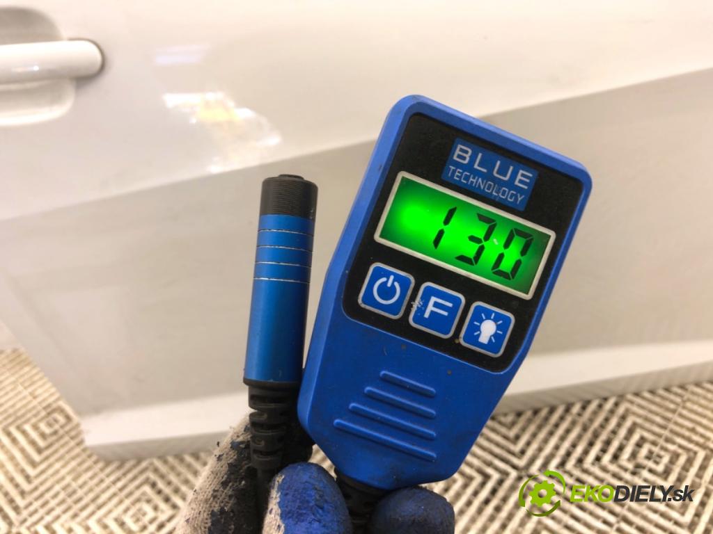 SEAT IBIZA IV liftback 2009 51 kW 1.2 1198 Dvere pravy predný